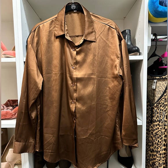 Satin blouse in chocolate brown size M. Worn once & laundered on gentle - Picture 2 of 4